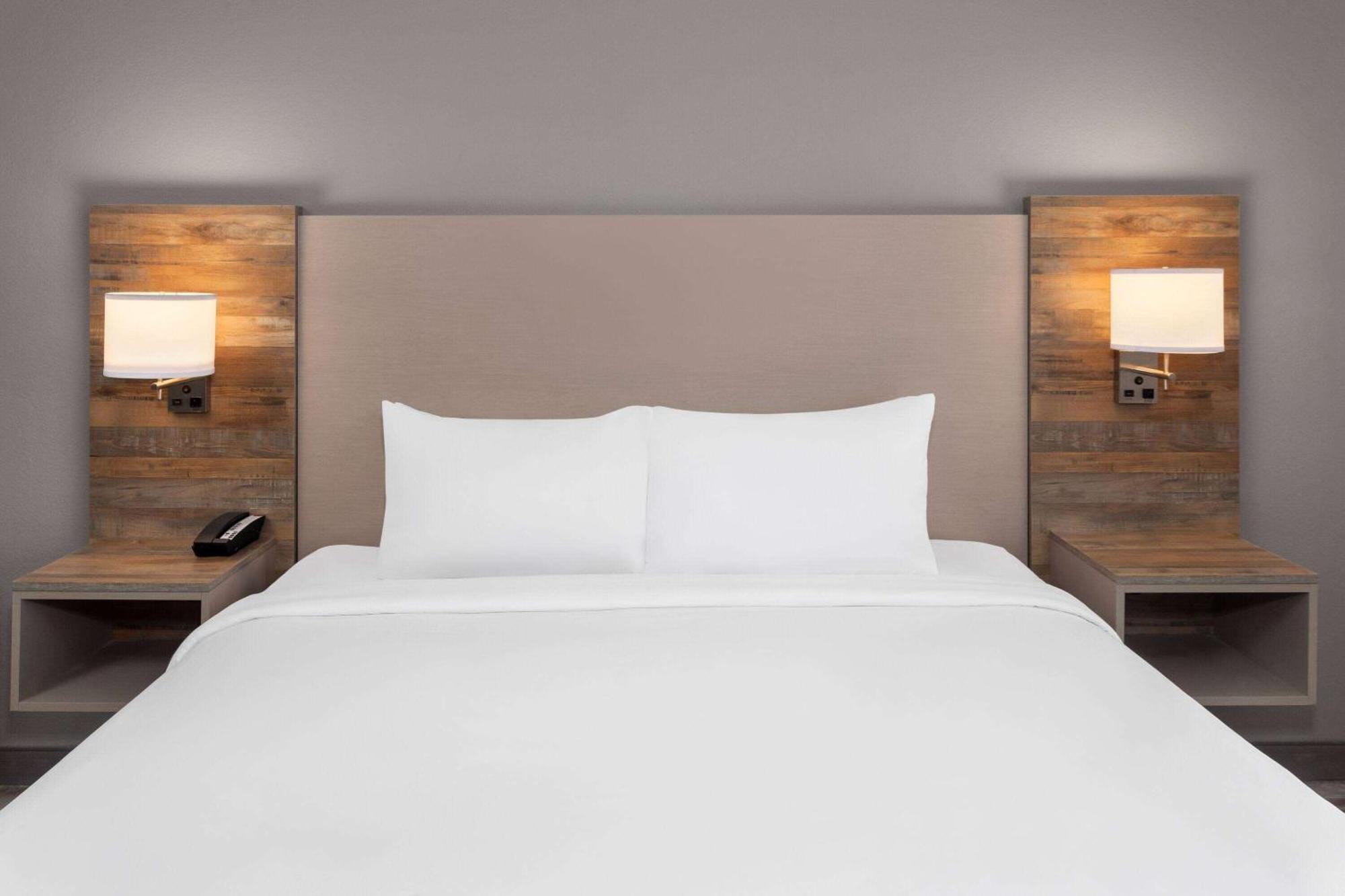 Links Bos Landen Hotel & Spa Of Pella, Trademark By Wyndham Ngoại thất bức ảnh